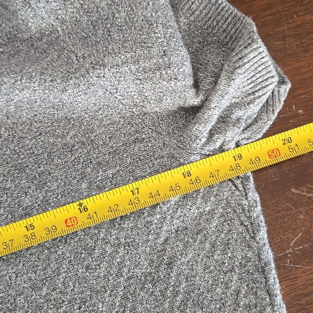 Hollister Gray Chevron Knit Short Sleeve Shirt Medium Top - Picture 5 of 10